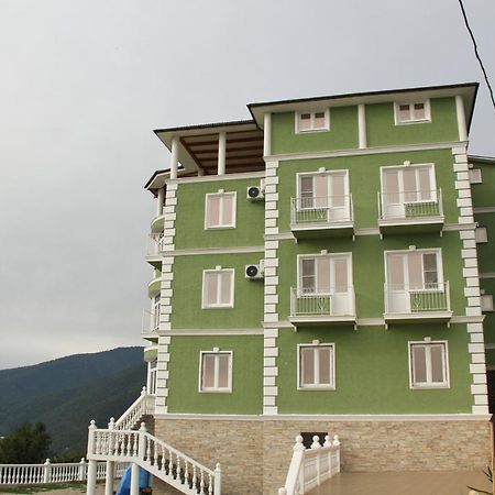 Guest House Vzgorye Гагра Екстериор снимка