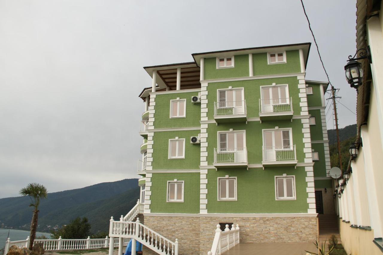 Guest House Vzgorye Гагра Екстериор снимка